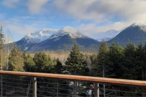 Alyeska Views - 4 bdr. 2.5 bath